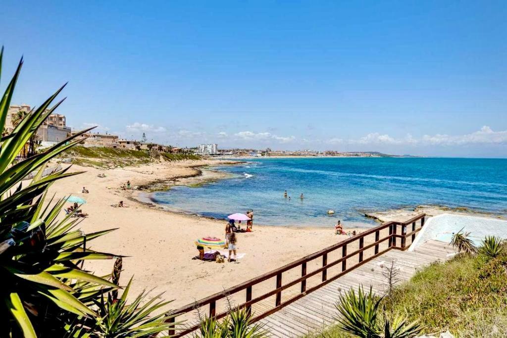 Apartamento Con Vistas Al Mar En Cabo Cervera 托雷维耶哈 外观 照片